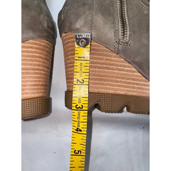 Sorel Joan uptown waterproof wedge lace bootie size 7.5 - Picture 9 of 10